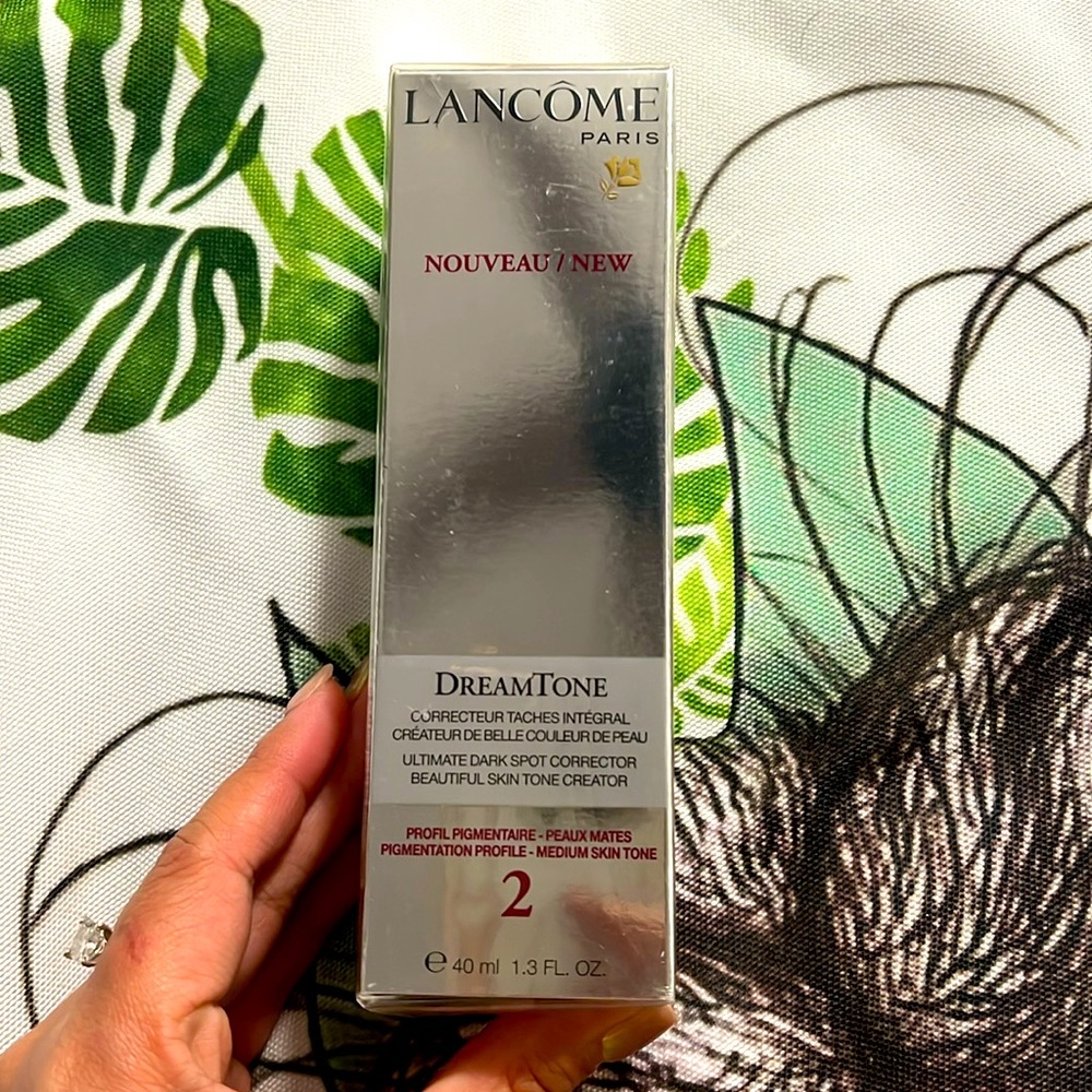 Lancôme Paris DreamTone